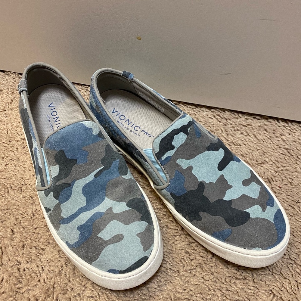 Vionic Camo